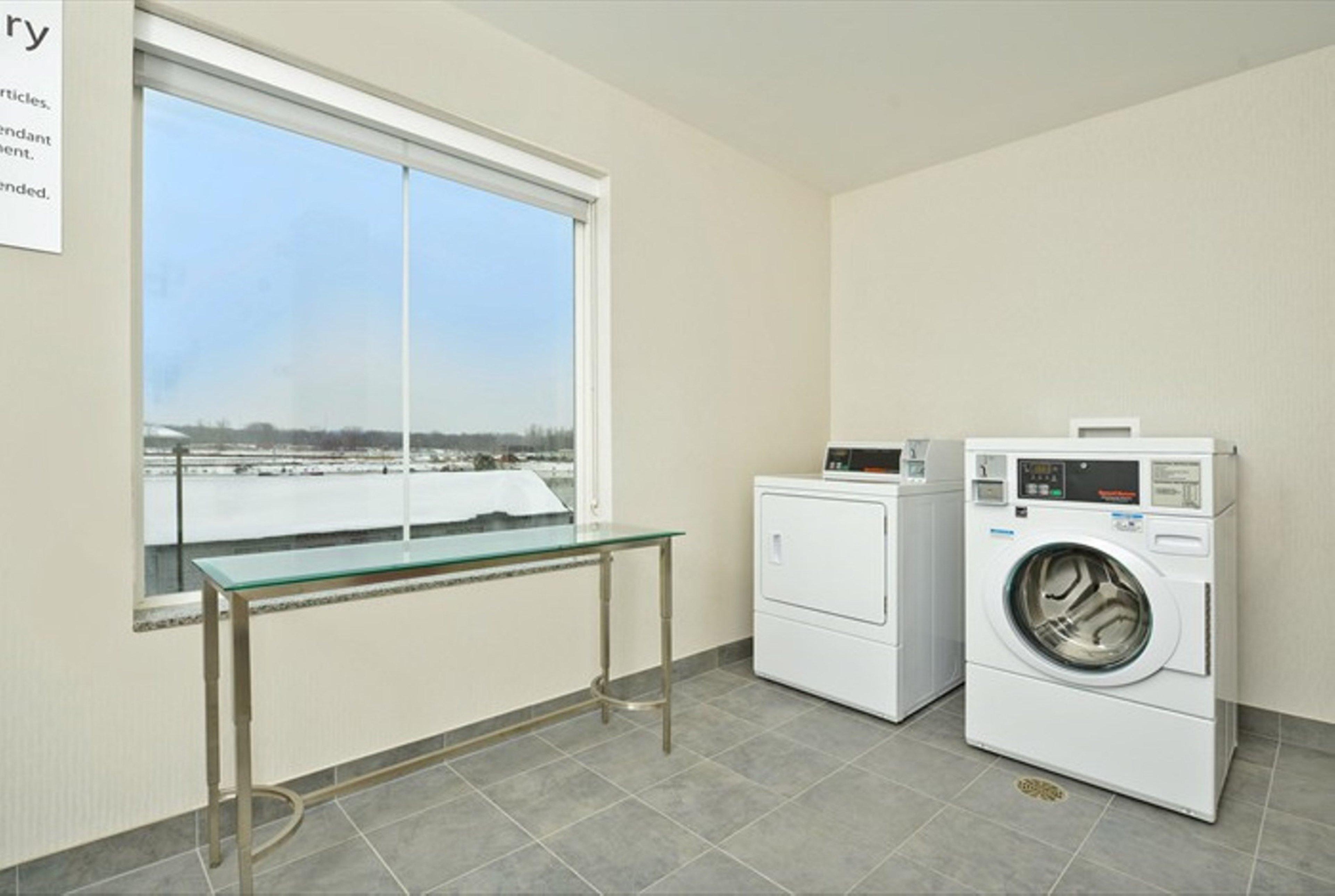 Express & By Ihg Hotel Utica