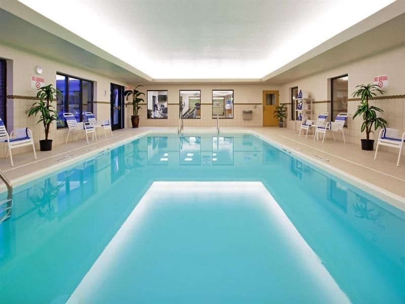 Hotel Express & By Ihg