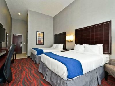 Express & By Ihg