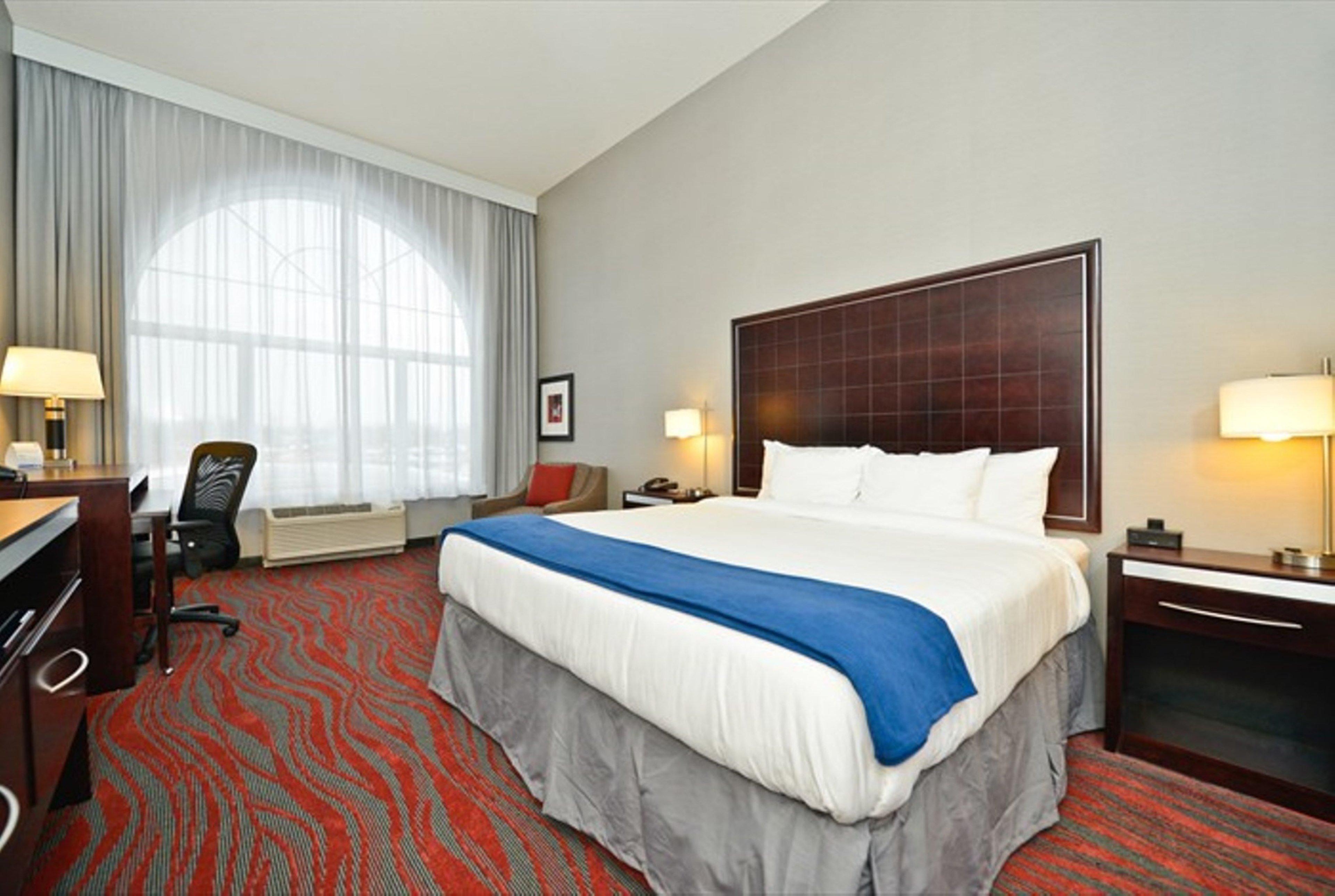 Express & By Ihg