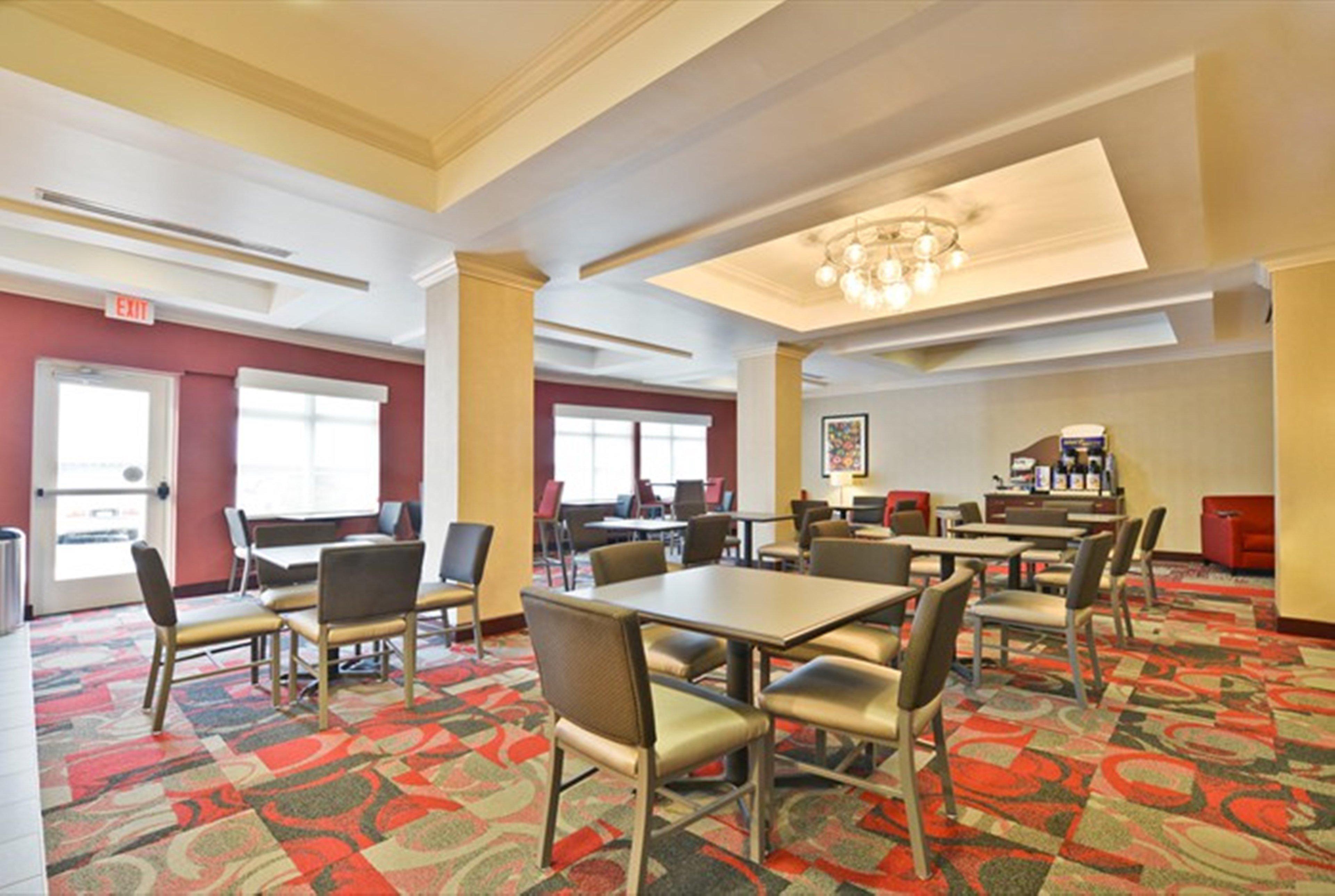 Express & By Ihg Utica